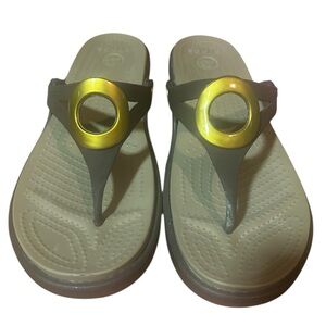 New Crocs Sanrah Sandals NWOT